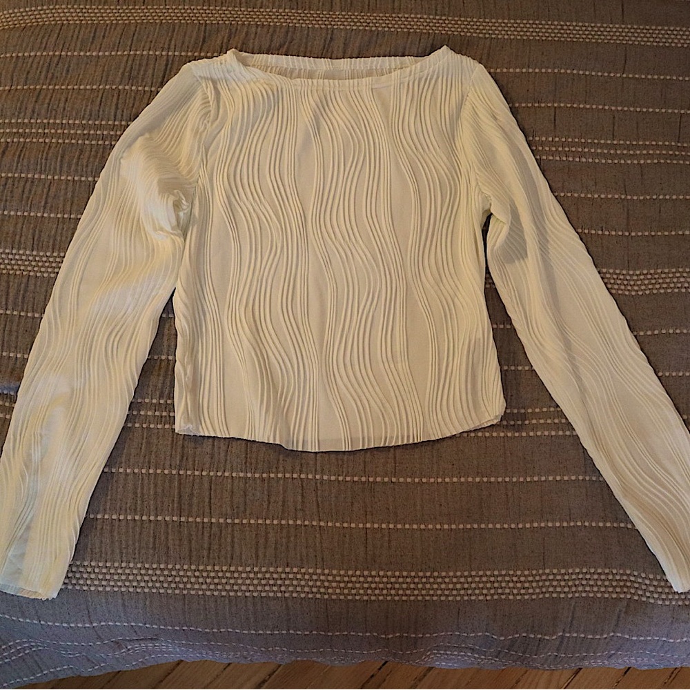 White Amazon trendy too